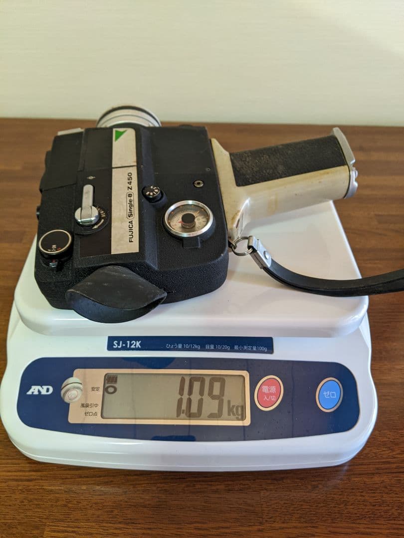 A114-1/FUJICA/Z400/８ミリフィルムカメラ/ジャンク品/レトロ品