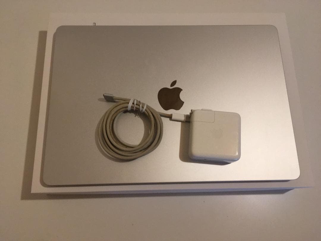 MacBook Air 2023 本体 シルバー 15インチ M2チップ