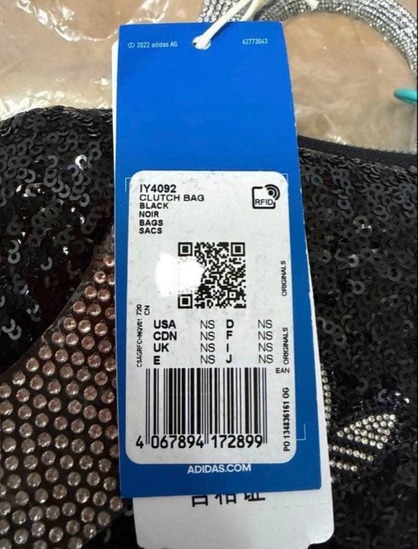 新品 アディダス ラインストーン クラッチバッグ IY4092
