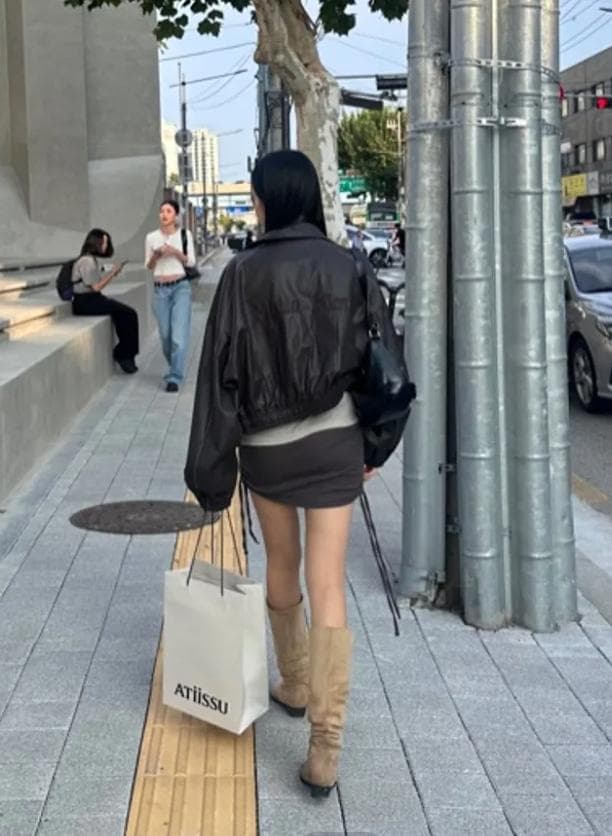 Matin Kim マーティンキム ダークブラウン ジャケット 短丈 韓国　ロゴ