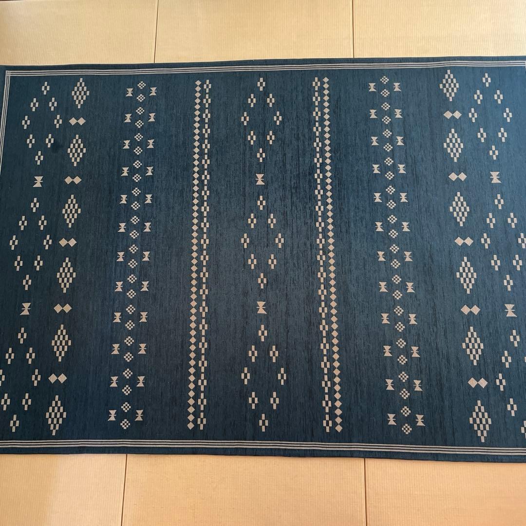 unico ラグ　ウニコ　AKHNI