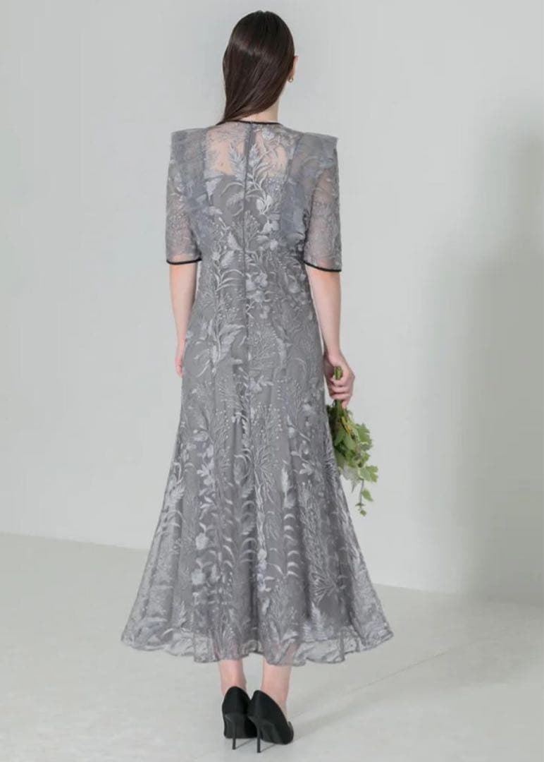 Leja 刺繍レース配色パイピングショルダーフリルドレス