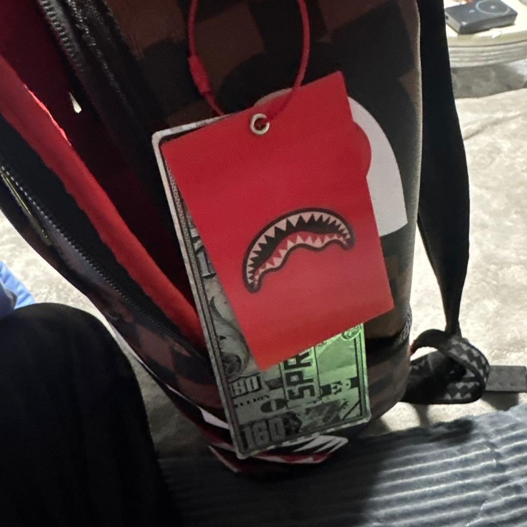 バッグ sprayground