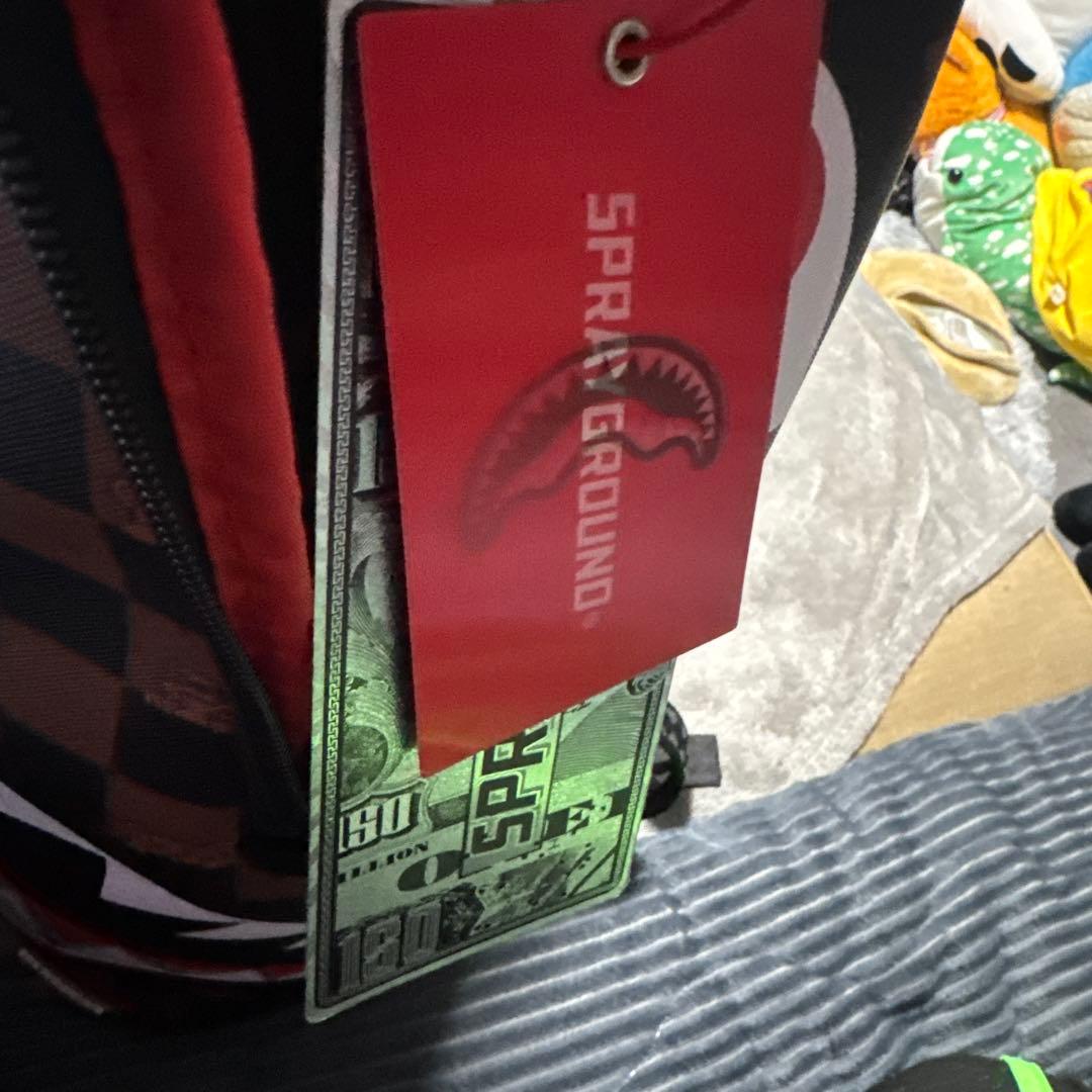 バッグ sprayground