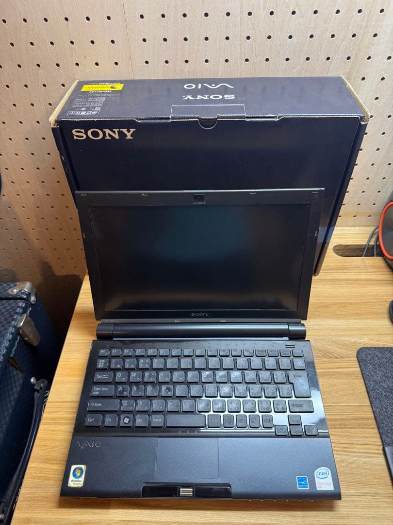 Windowsノート本体 SONY VAIO VGN-TZ90S vista  Premium