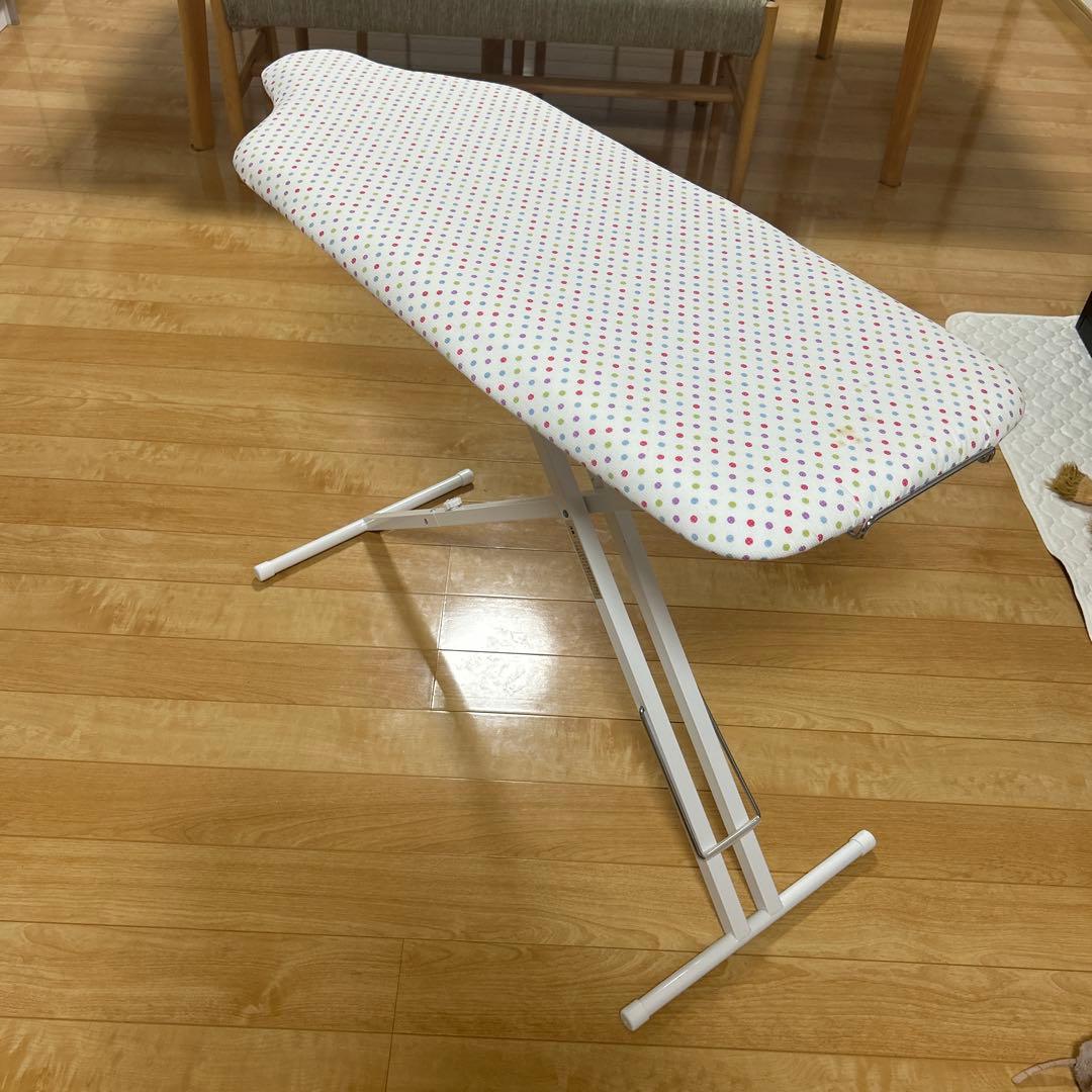 アイロン　パナソニック　アイロン台　ヤマザキのセット