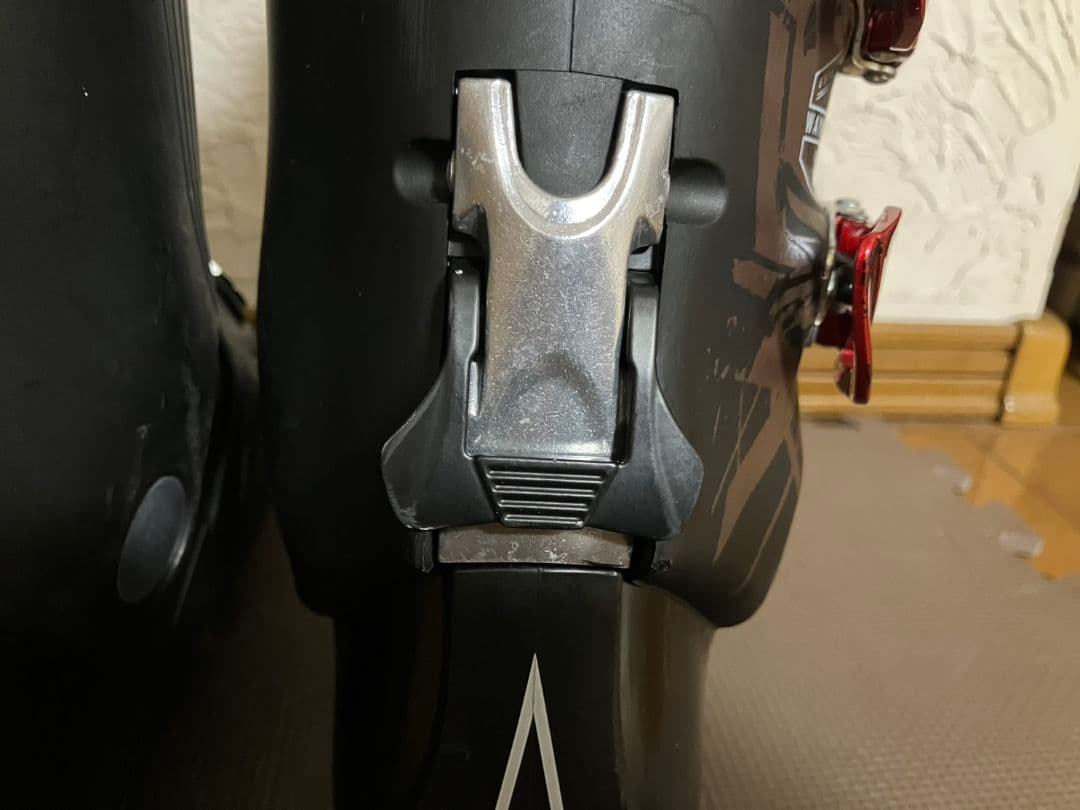 ATOMIC スキーブーツ 27〜27.5cm 足幅広め 歩行モード付　保温性高