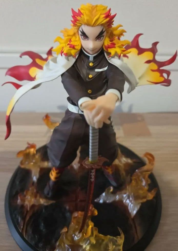 【煉獄杏寿郎】アニプレックス　鬼滅の刃 1/8スケールフィギュア