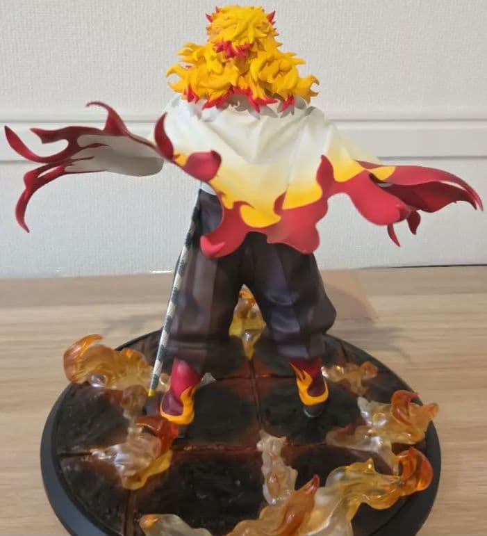 【煉獄杏寿郎】アニプレックス　鬼滅の刃 1/8スケールフィギュア