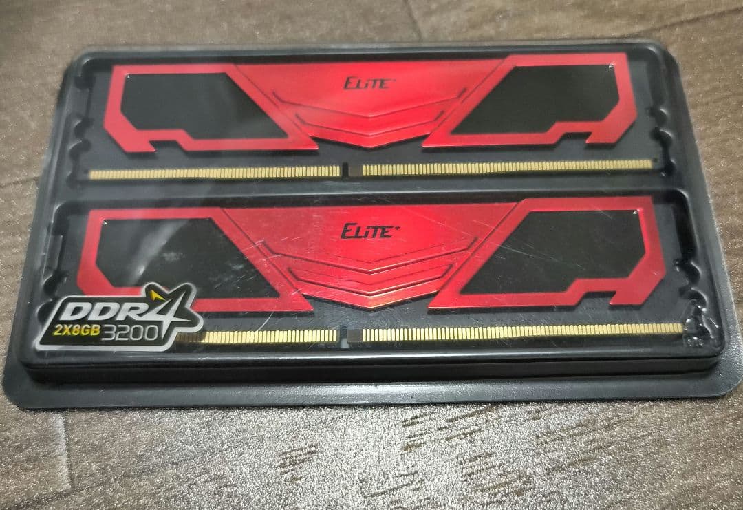 メモリ Elite DDR4 16GB(2x8GB) 3200MHz