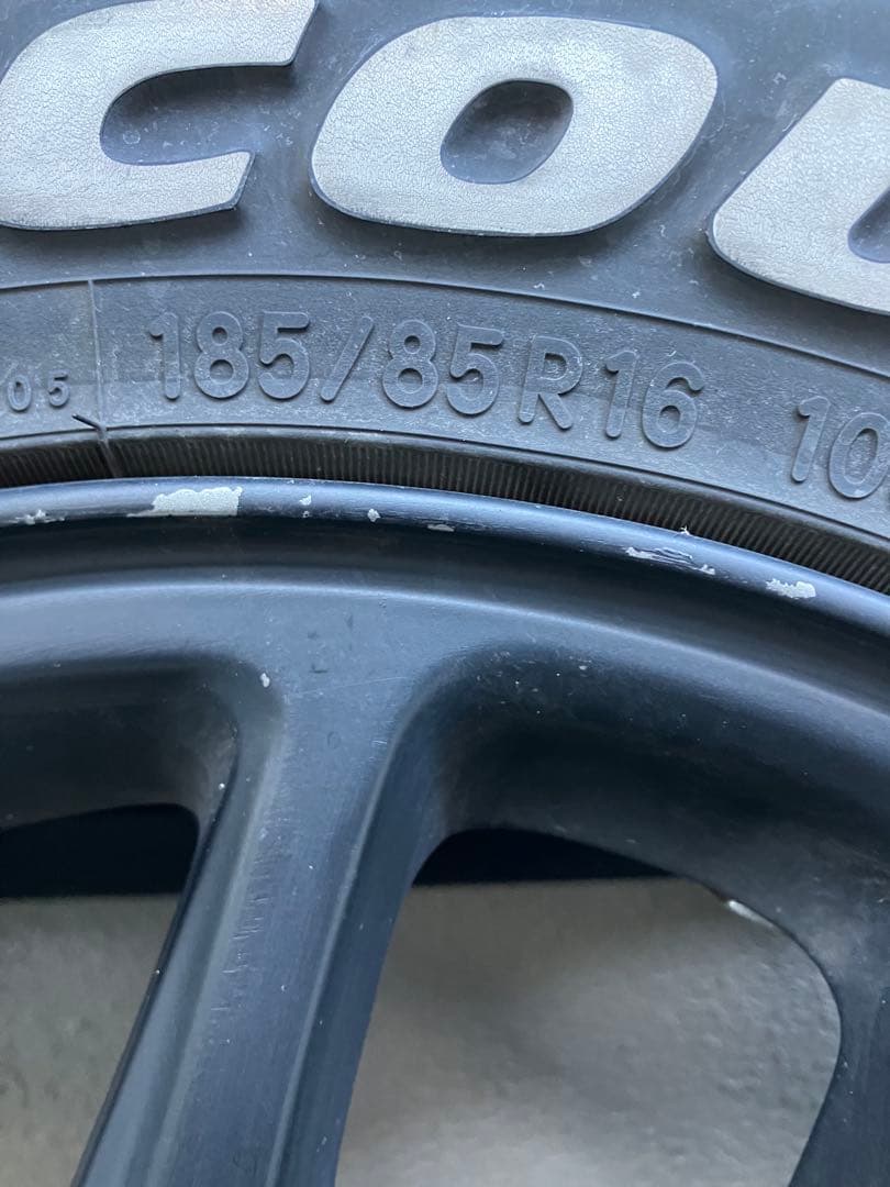 ジムニー jb64 純正 マッドブラック185/85r16 R/T 16インチ