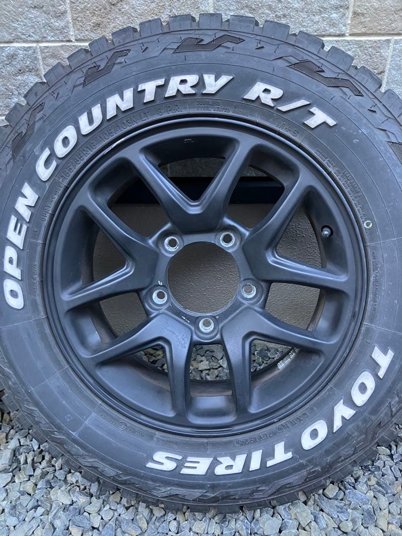 ジムニー jb64 純正 マッドブラック185/85r16 R/T 16インチ