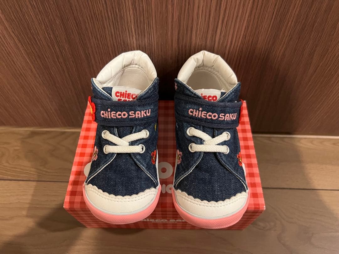 ミキハウス　チエコサク　お花柄セカンドベビーシューズ15.5cm