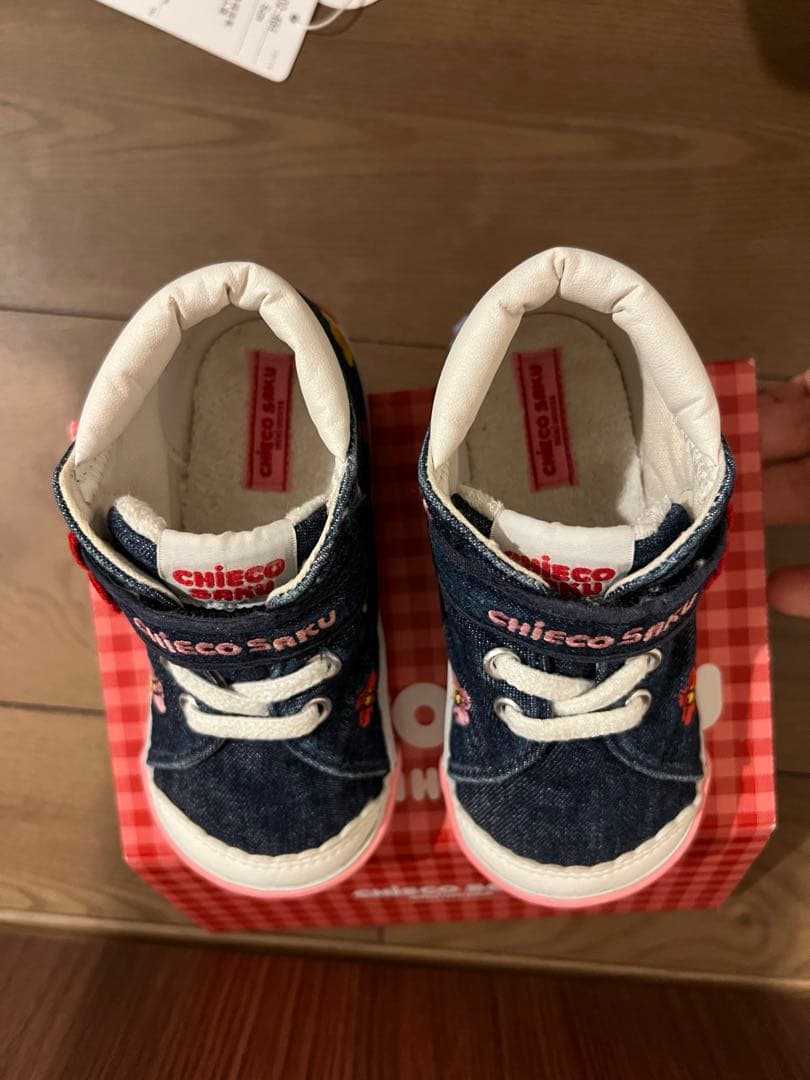 ミキハウス　チエコサク　お花柄セカンドベビーシューズ15.5cm