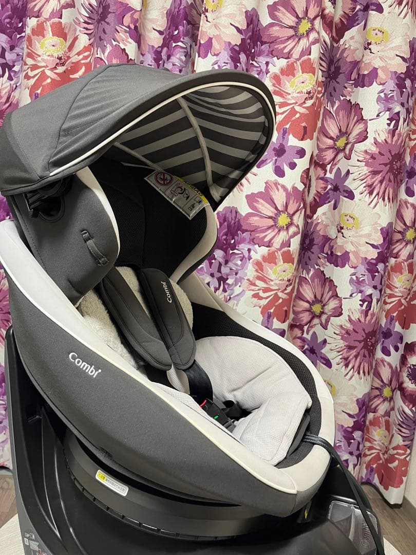 Combi コンビチャイルドシート クルムーヴ スマート ISOFIX