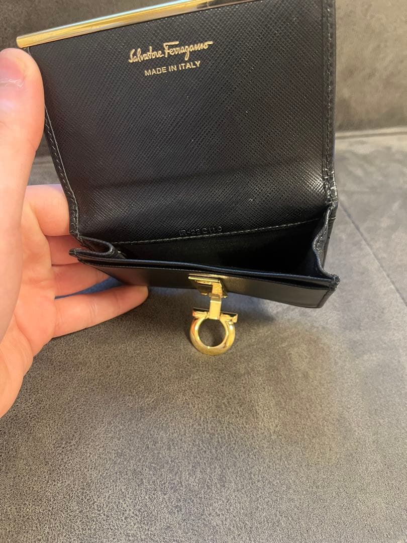 フェラガモ　ガンチーニ　カードケース　名刺入れ