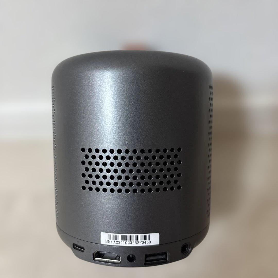 【値下げ】小型ポータブルプロジェクター GoogleTV ETOE D1G