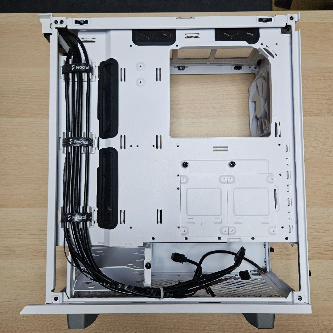 【12/17迄値下】FractalDesign Define 7 Compact