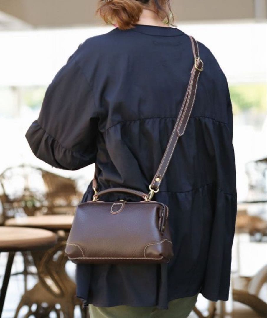 PORCO ROSSO 口枠 ショルダーバッグ ブラウン