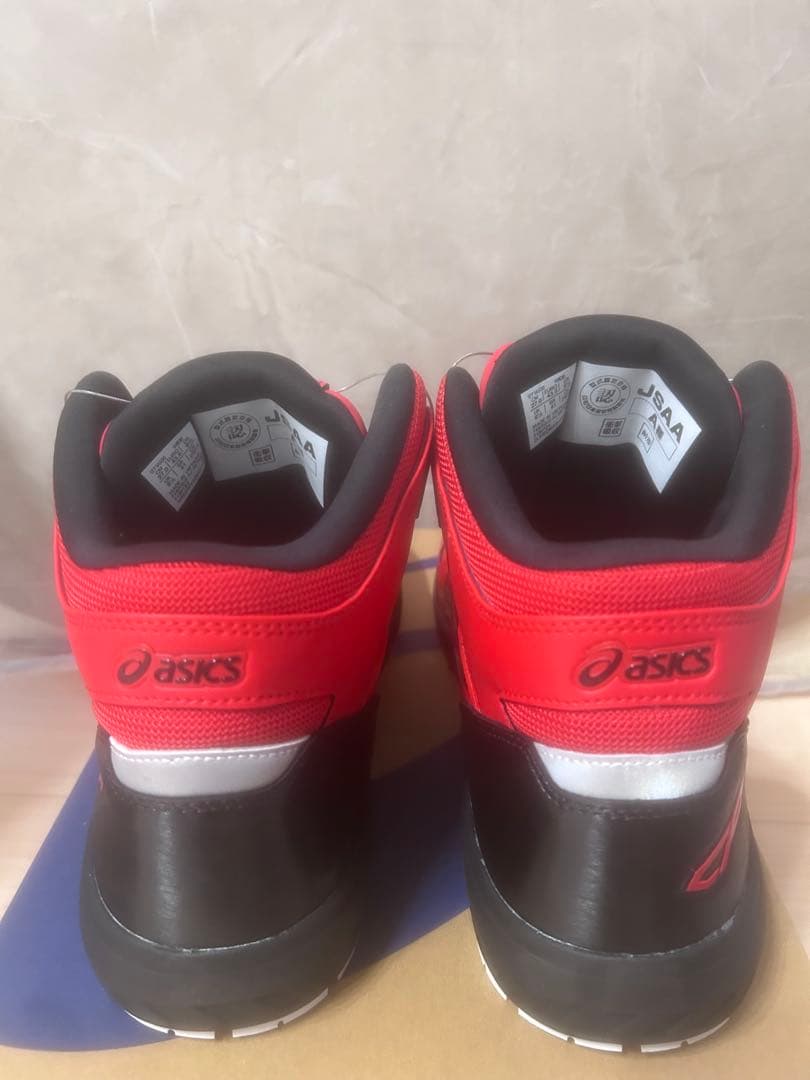 27 アシックス　WINJOB CP304 BOA ハイカット安全靴