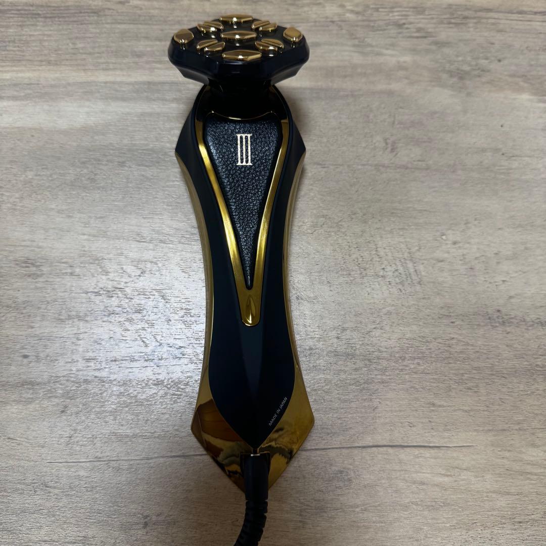 最終値下げ【美品】ARTISTIC & CO. Zeus III 正規品美顔器