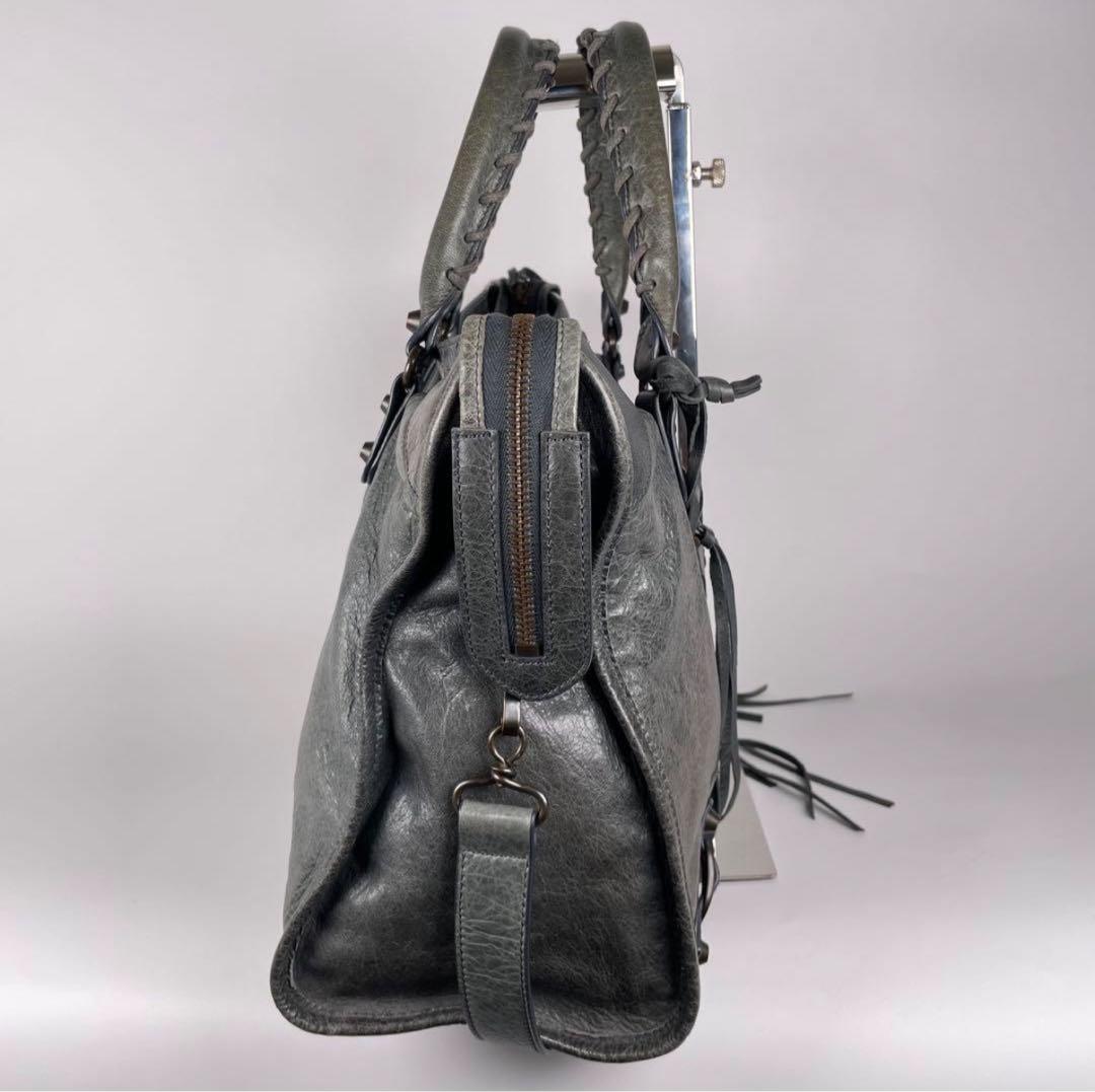 バレンシアガ　ハンド、ショルダーバッグ　2way グリーン　レザー