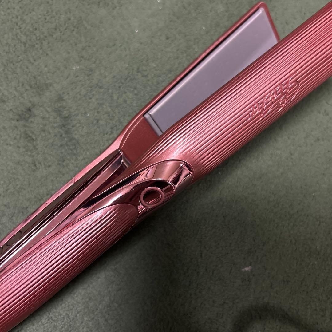 リファ　ストレートアイロン　プロ　ピンク