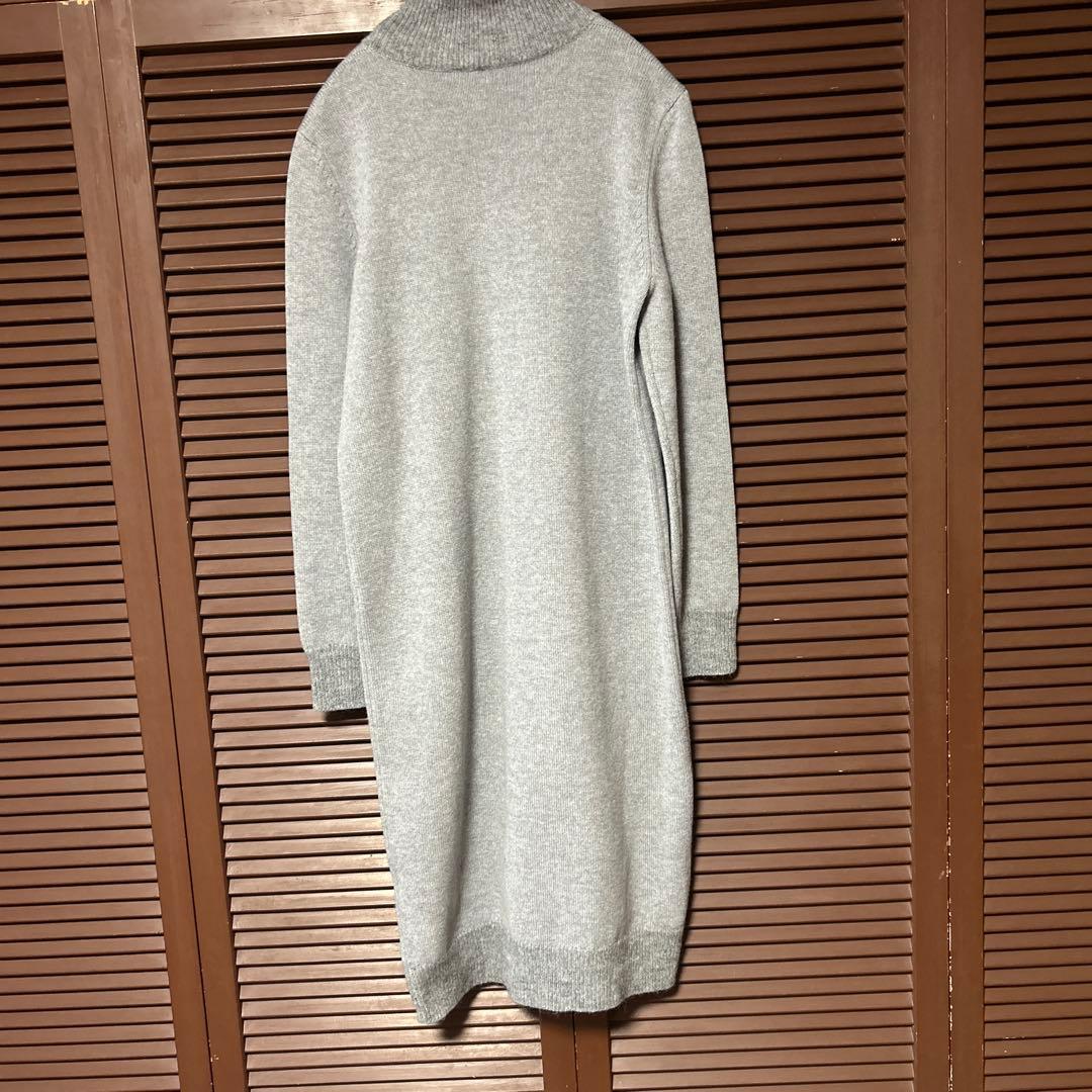 ペゼリコ　グレーハイネックニットワンピース　40
