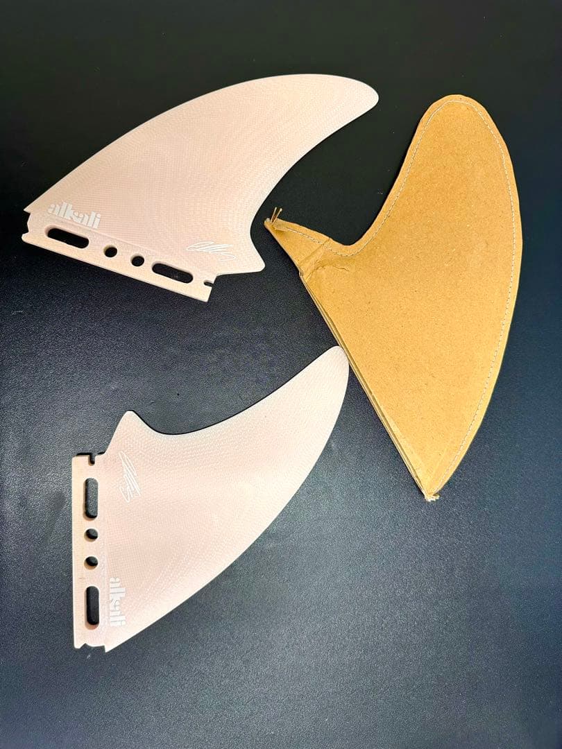 エリスエリクソン alkali fin アルカリフィン