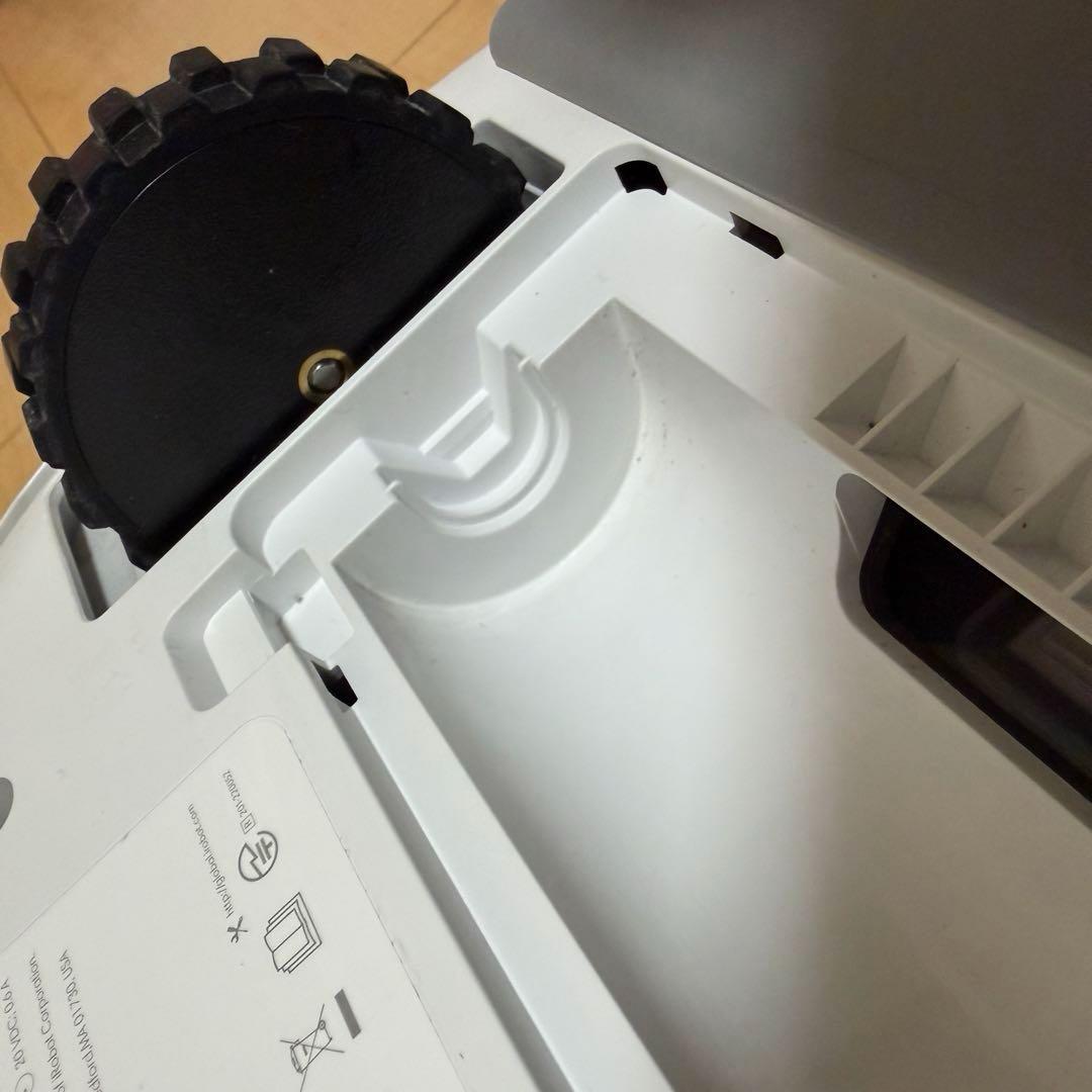 ルンバ コンボ エッセンシャル　掃除機＆床拭き ホワイト Y011260