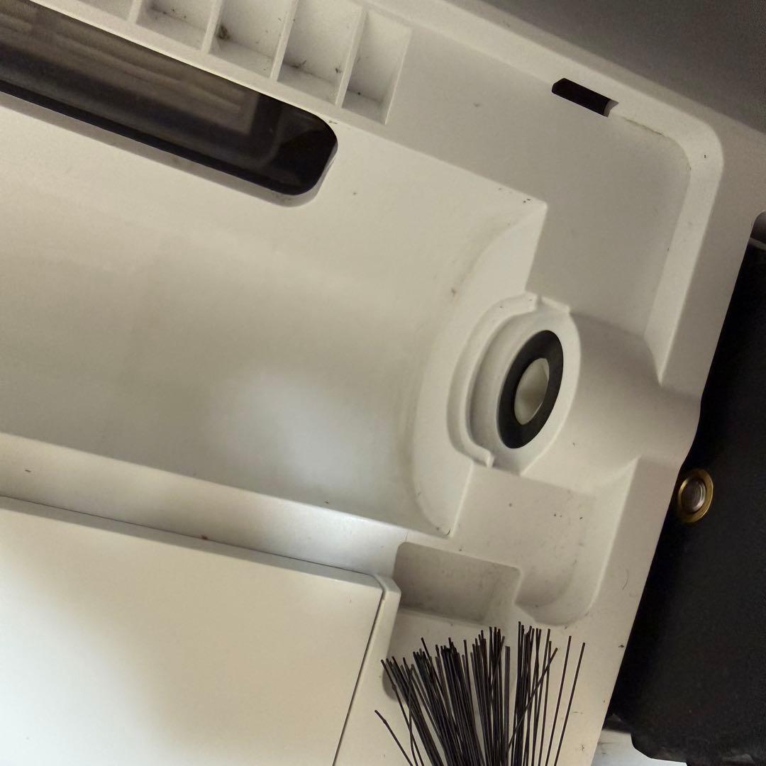 ルンバ コンボ エッセンシャル　掃除機＆床拭き ホワイト Y011260