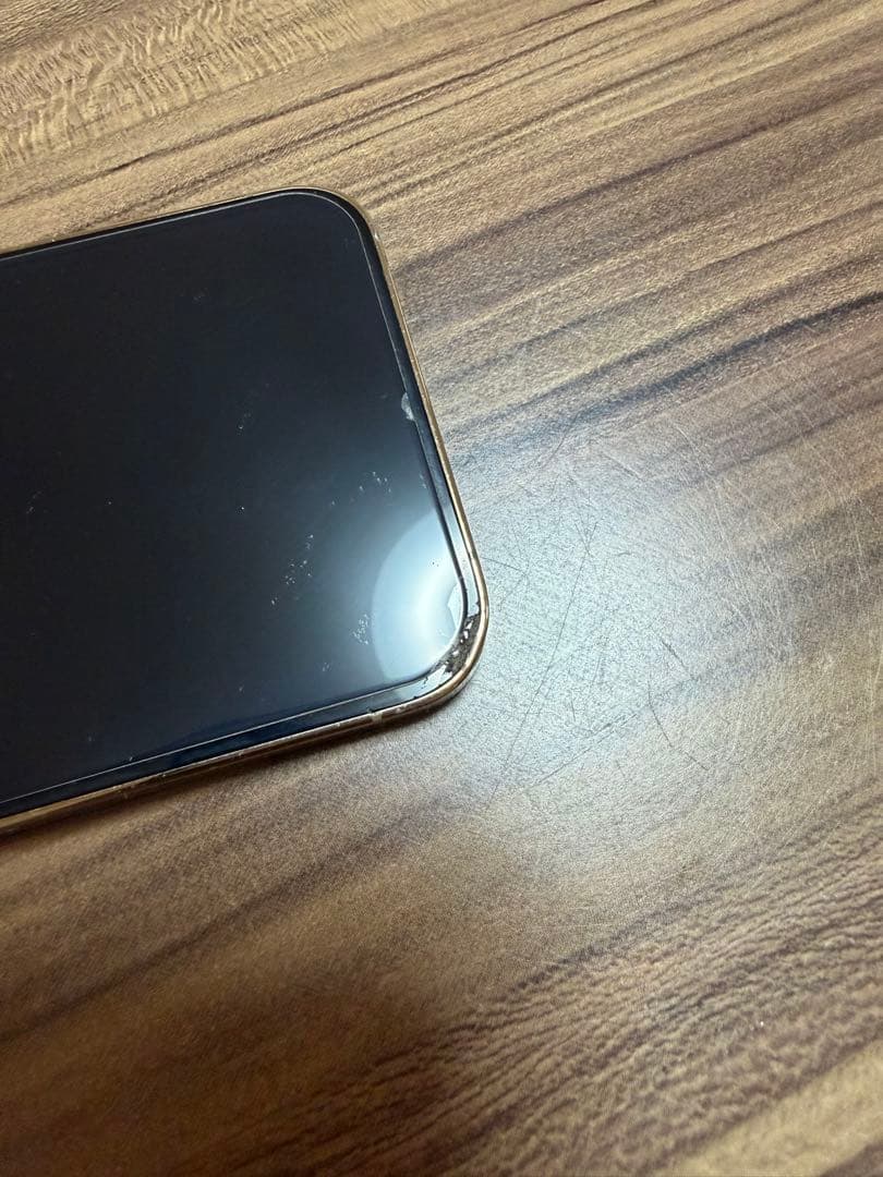 iPhone 13 Pro 256GB ゴールド　割れ傷あり