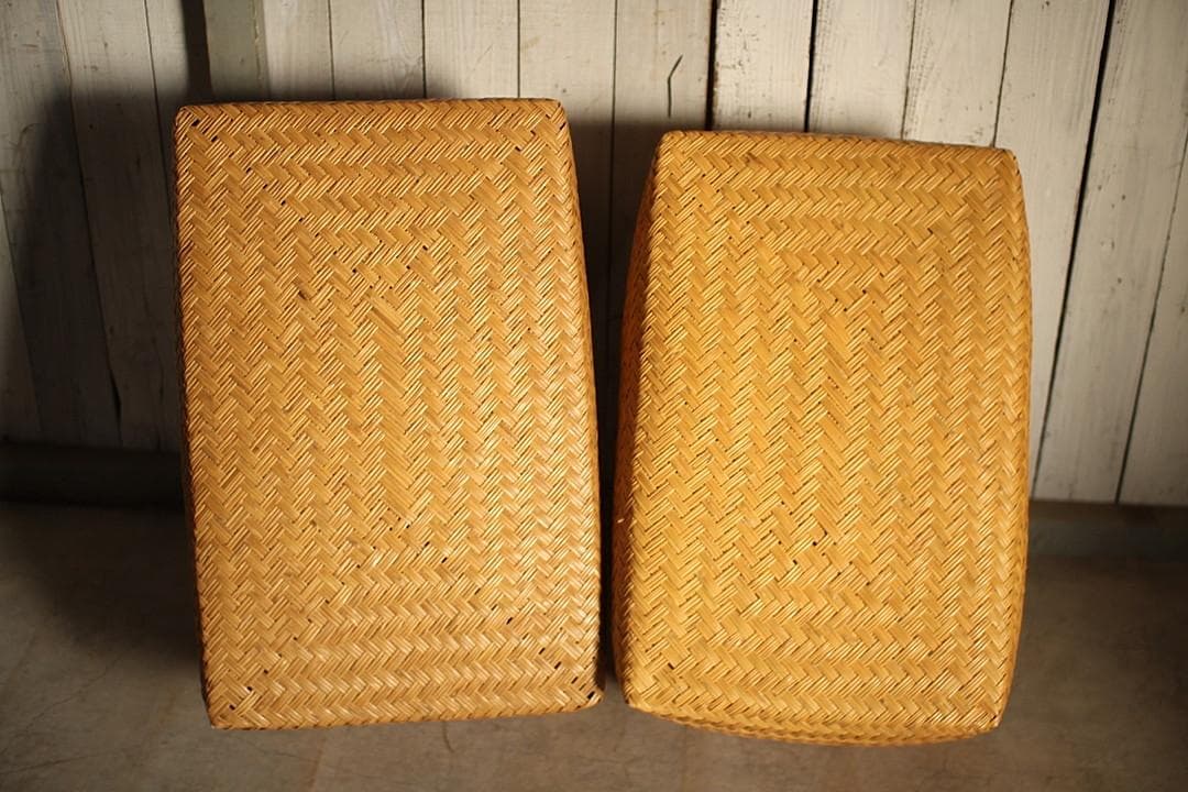 状態良く形の綺麗な古い竹編みの収納かご　行李