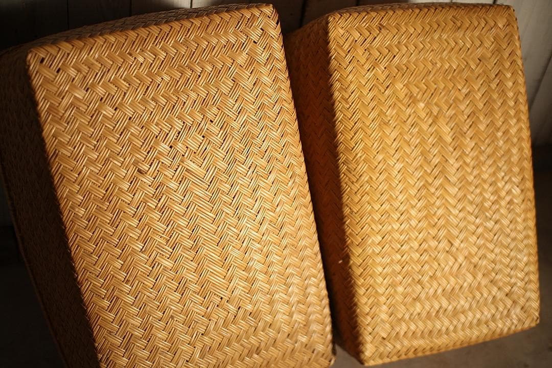 状態良く形の綺麗な古い竹編みの収納かご　行李