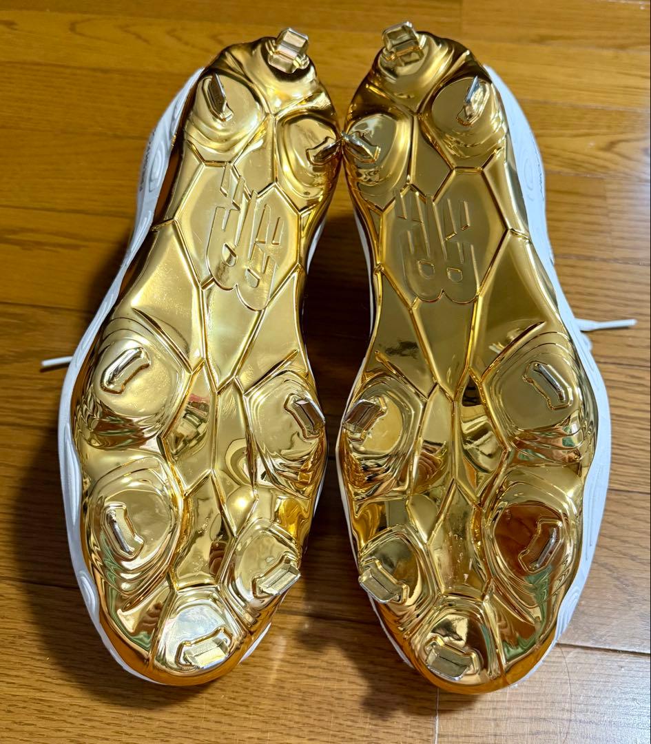 New Balance Fresh Foam シューズ ホワイト/ゴールド