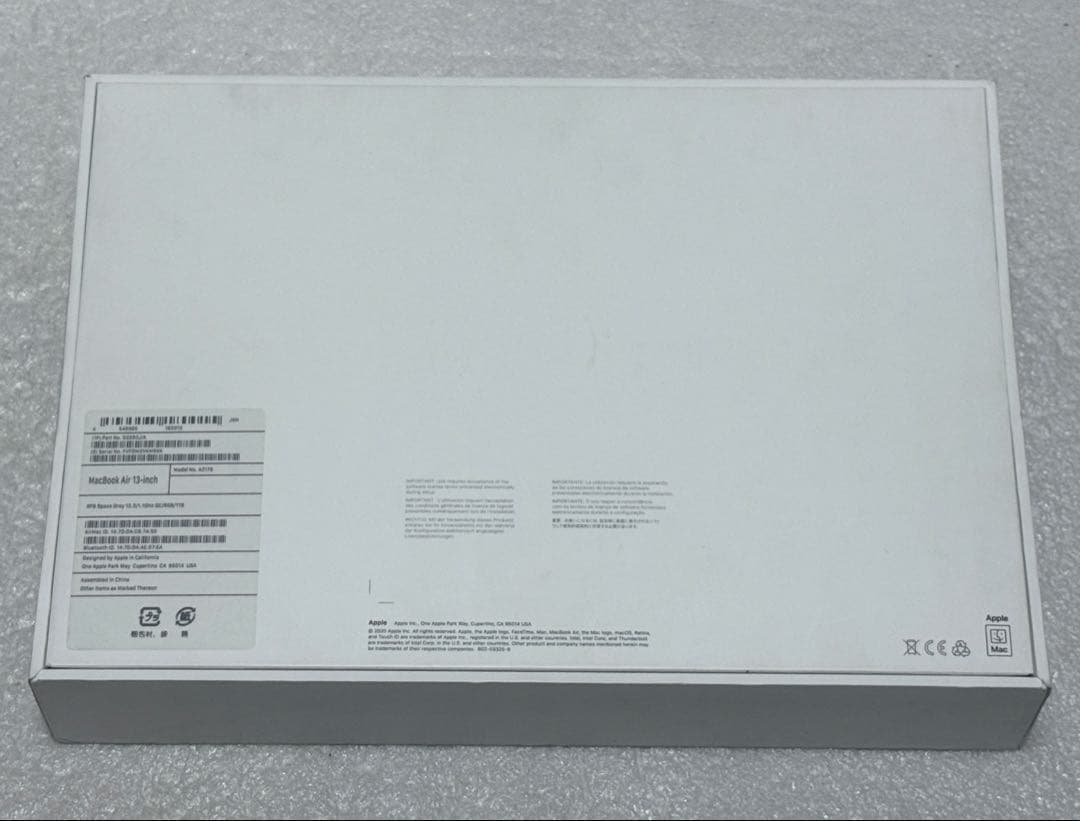 美品　MacBook Air 13 2020 8GB 1TB スペースグレイ