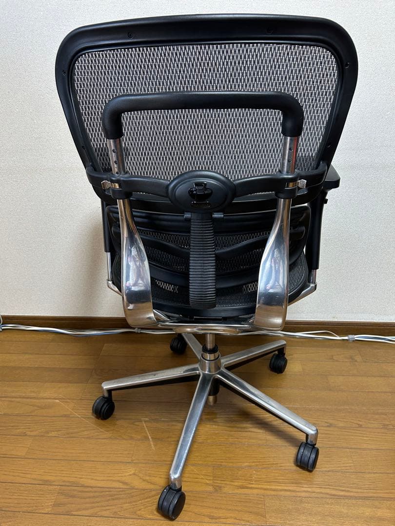 メッシュチェア エルゴヒューマン ベーシック ブラック ②予告なしに出品終了あり