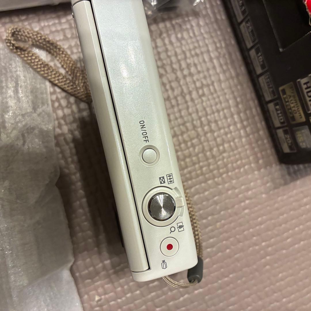 CASIO EXILIM EX-ZR50 ホワイト　カシオ　デジタルカメラ