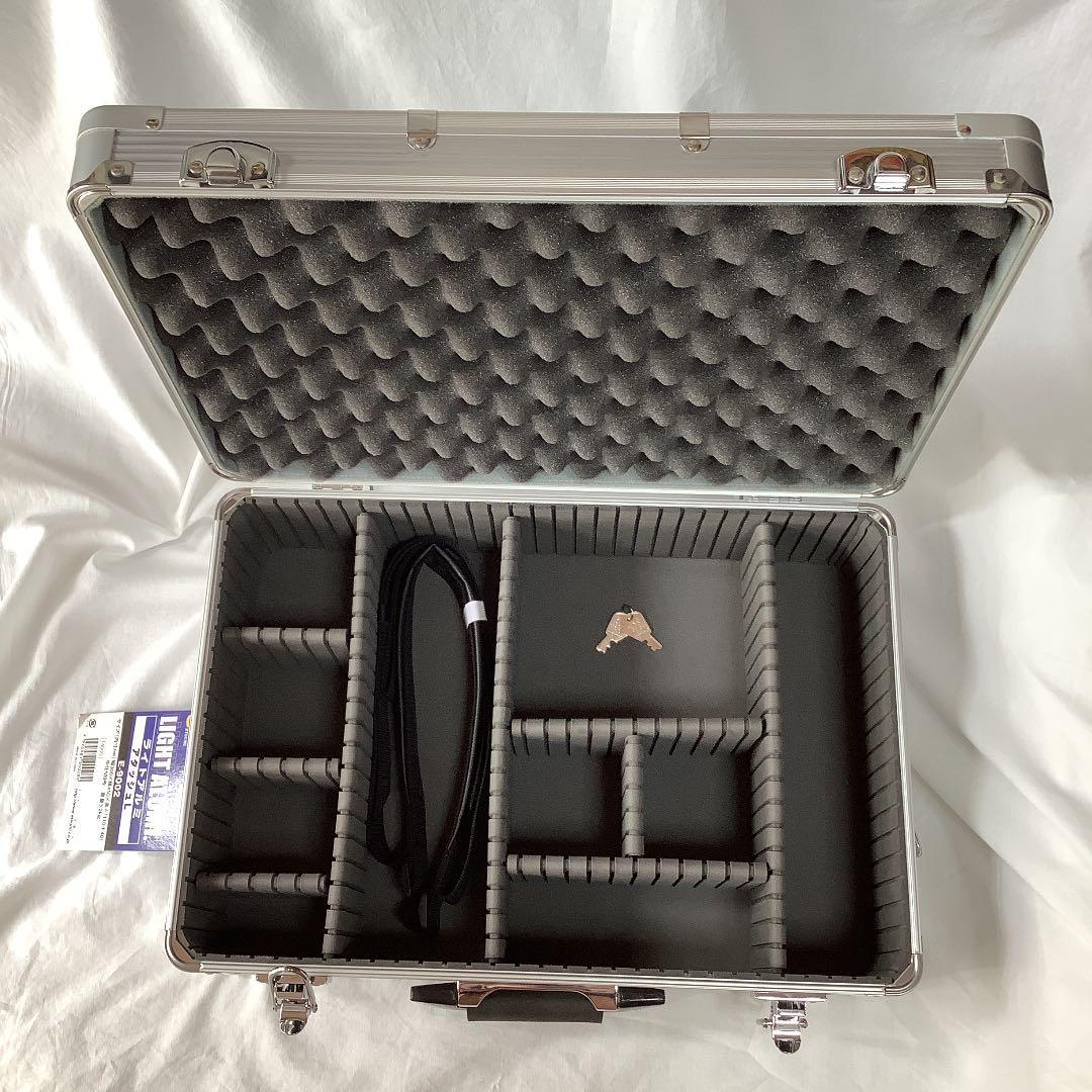 【未使用品】エツミ ライトアルミ アタッシュL E-9002