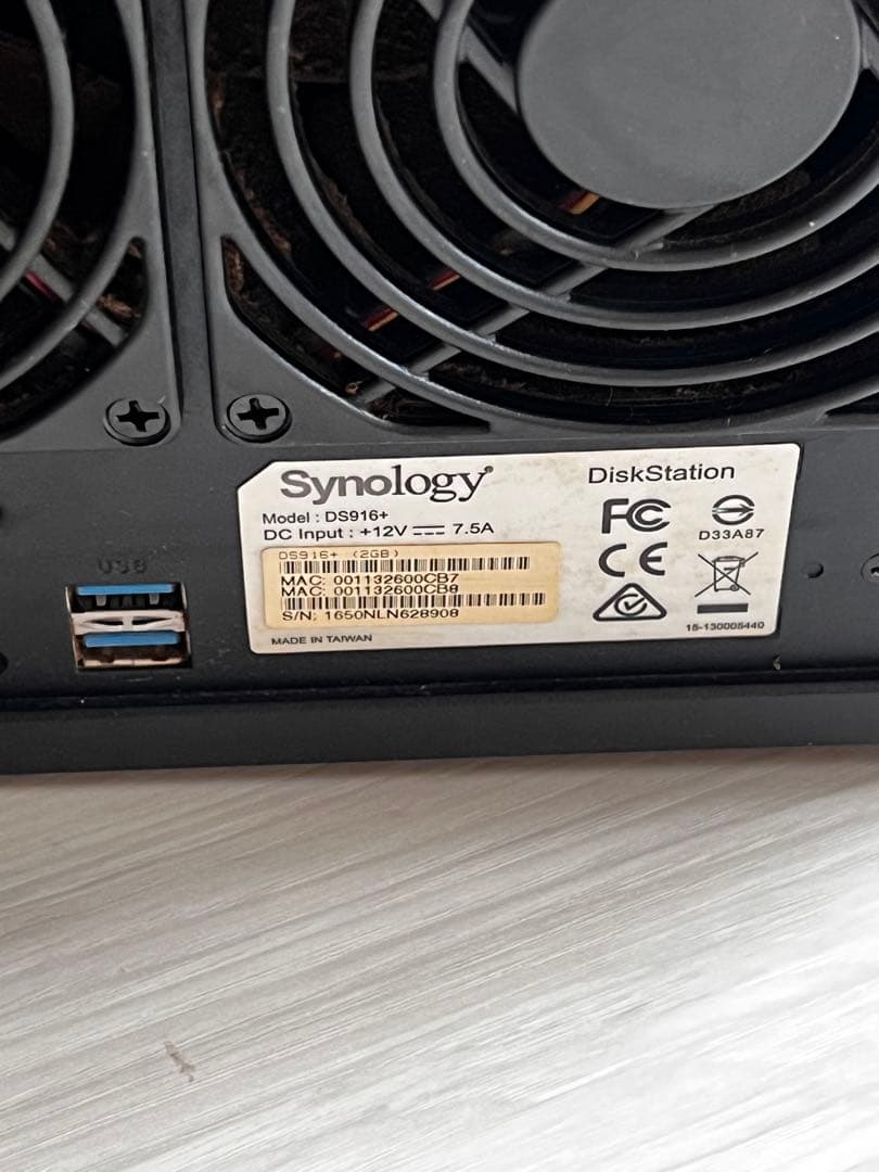 Synology DS916+ NAS 本体
