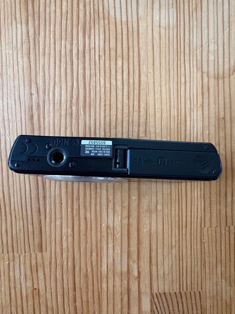 デジタルカメラ Sony Cyber-shot 14.1 DSC-W550