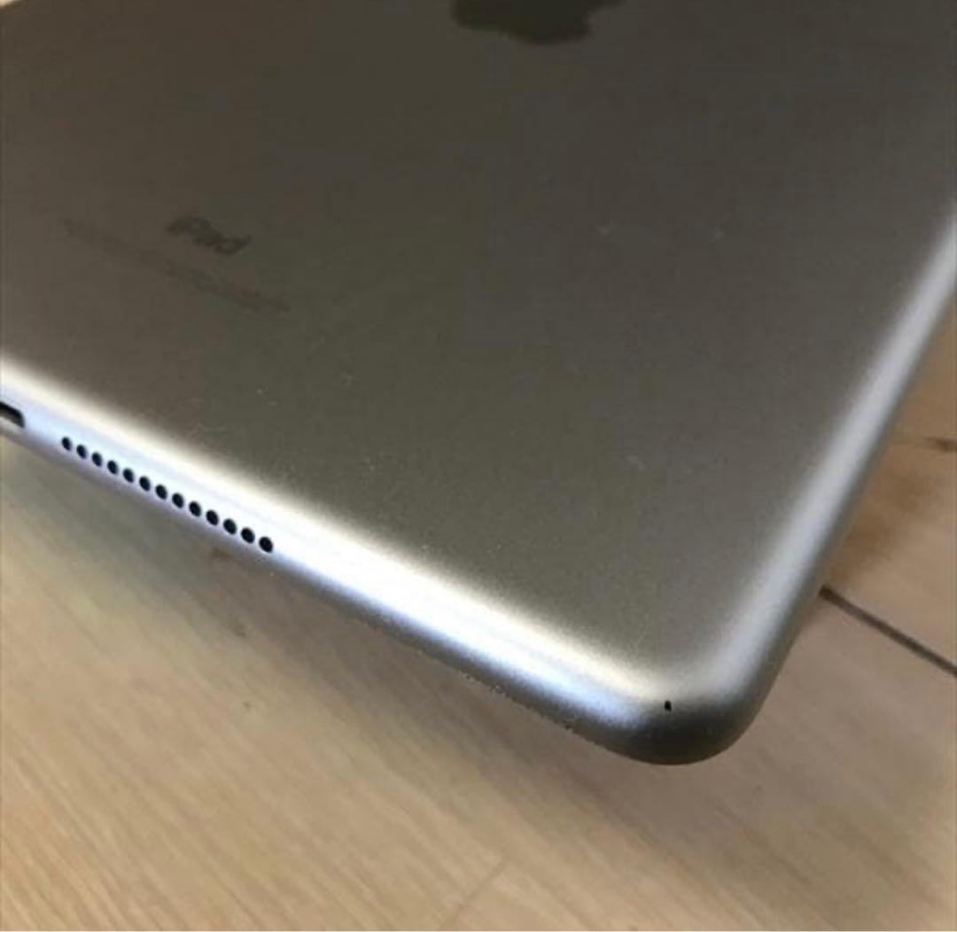 Apple iPad 第6世代　32GB スペースグレイ 9.7インチ