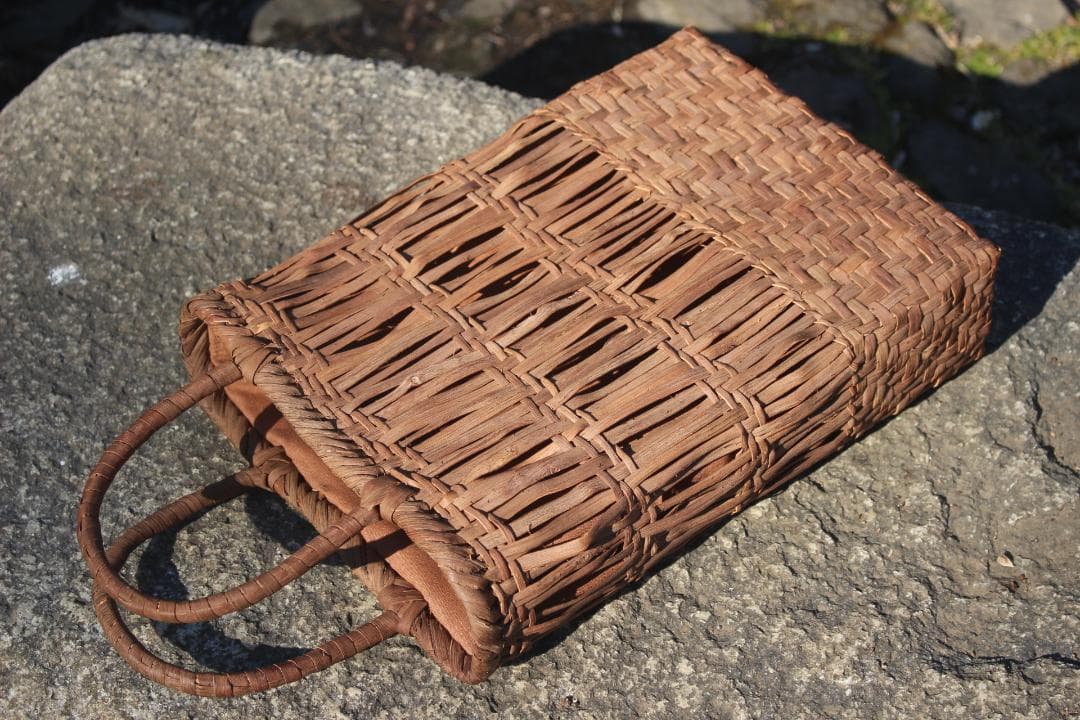 山葡萄 籠 かごバッグ コンパクト 巾着 手作り 物 籠バッグ