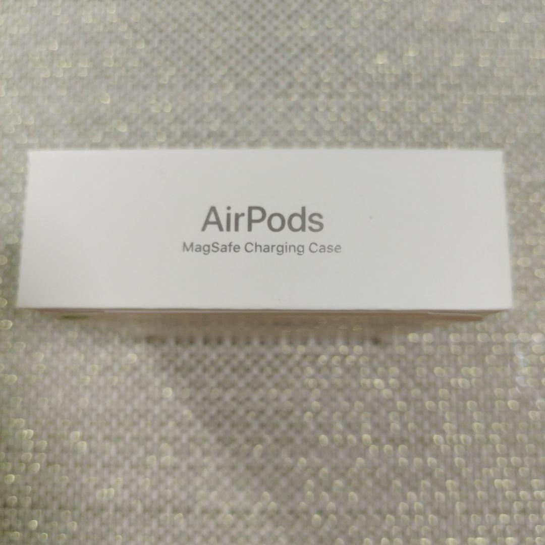 新品未開封　AirPods with MagSafe Charging Case
