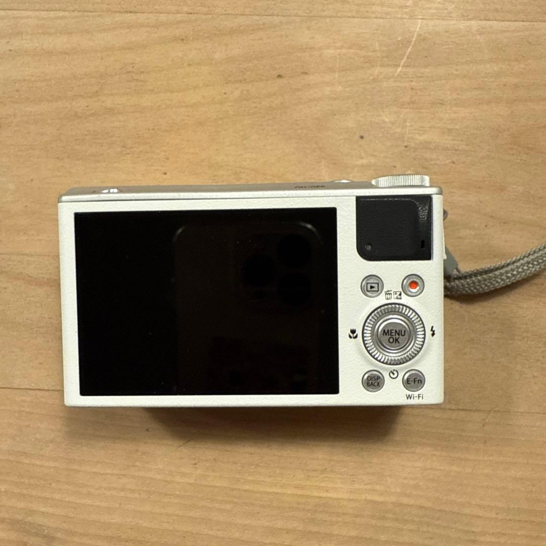 Fujifilm XQ2 ホワイト コンパクトデジタルカメラ