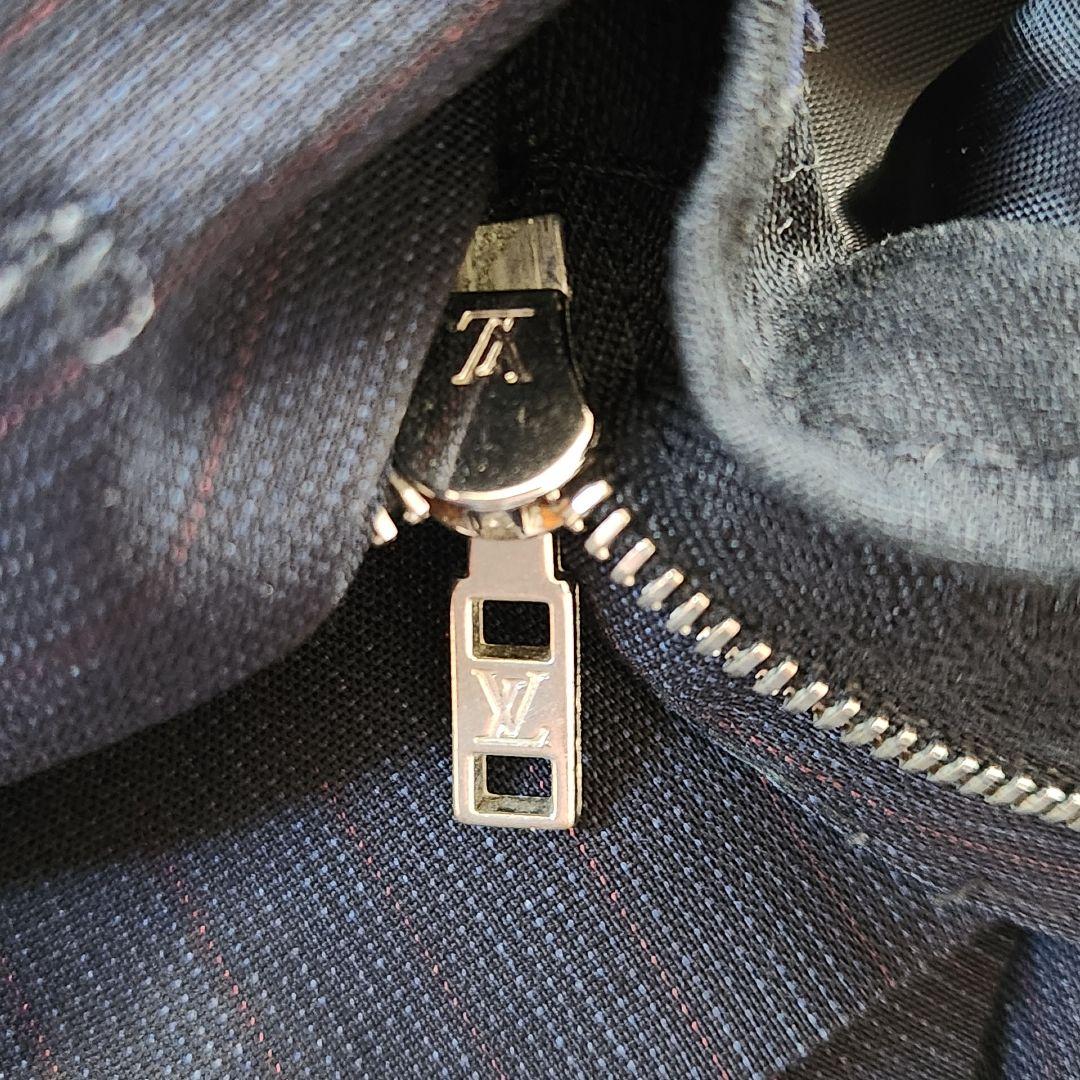 入手困難✨XL相当 ルイヴィトン スーツ ストライプ 裏地ダミエ柄 ネイビー