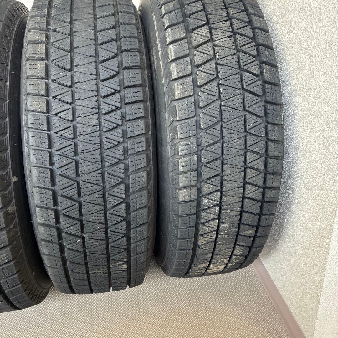 送料込　215/70R16 ブリヂストンDM-V3 スタッドレス　４本　24年製
