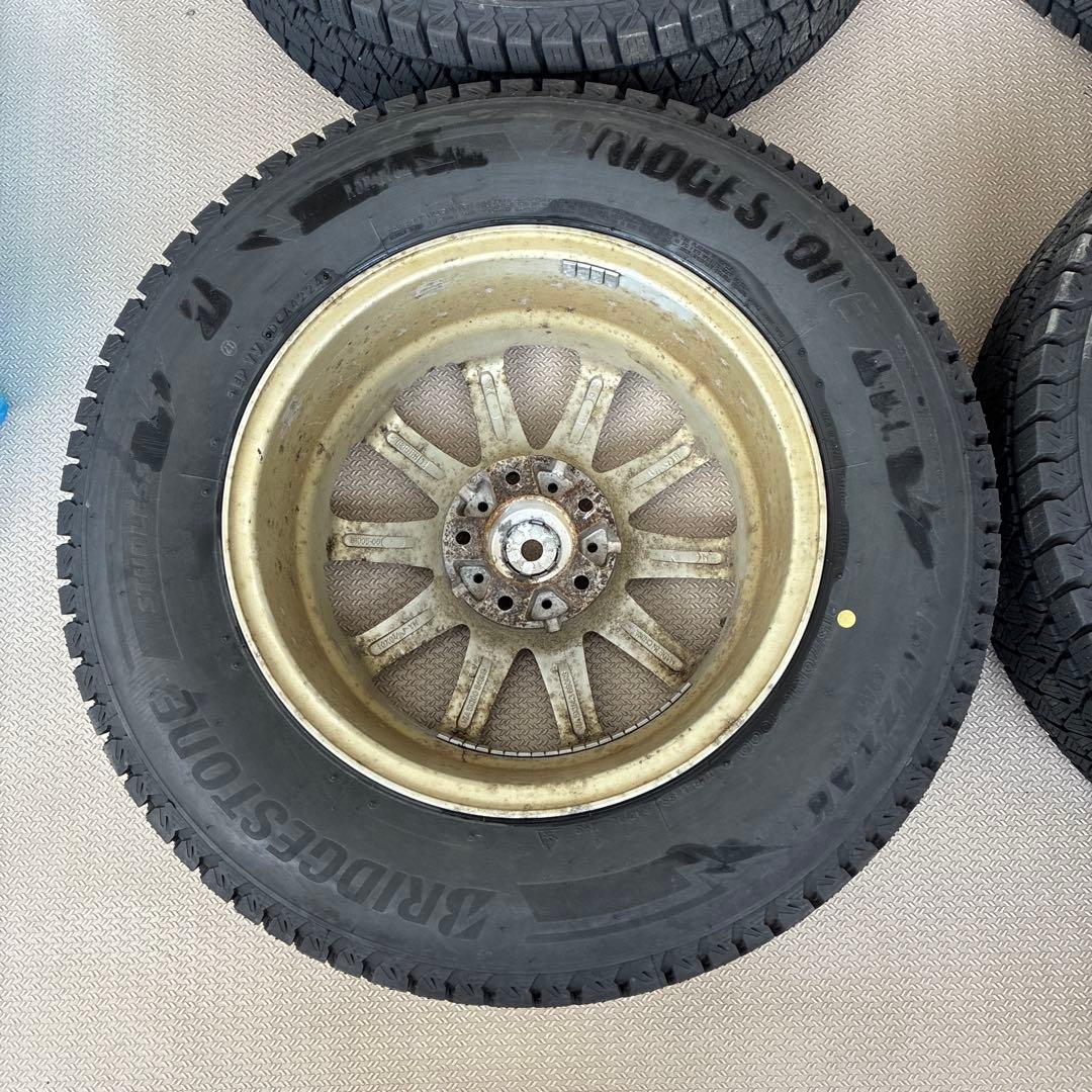 送料込　215/70R16 ブリヂストンDM-V3 スタッドレス　４本　24年製