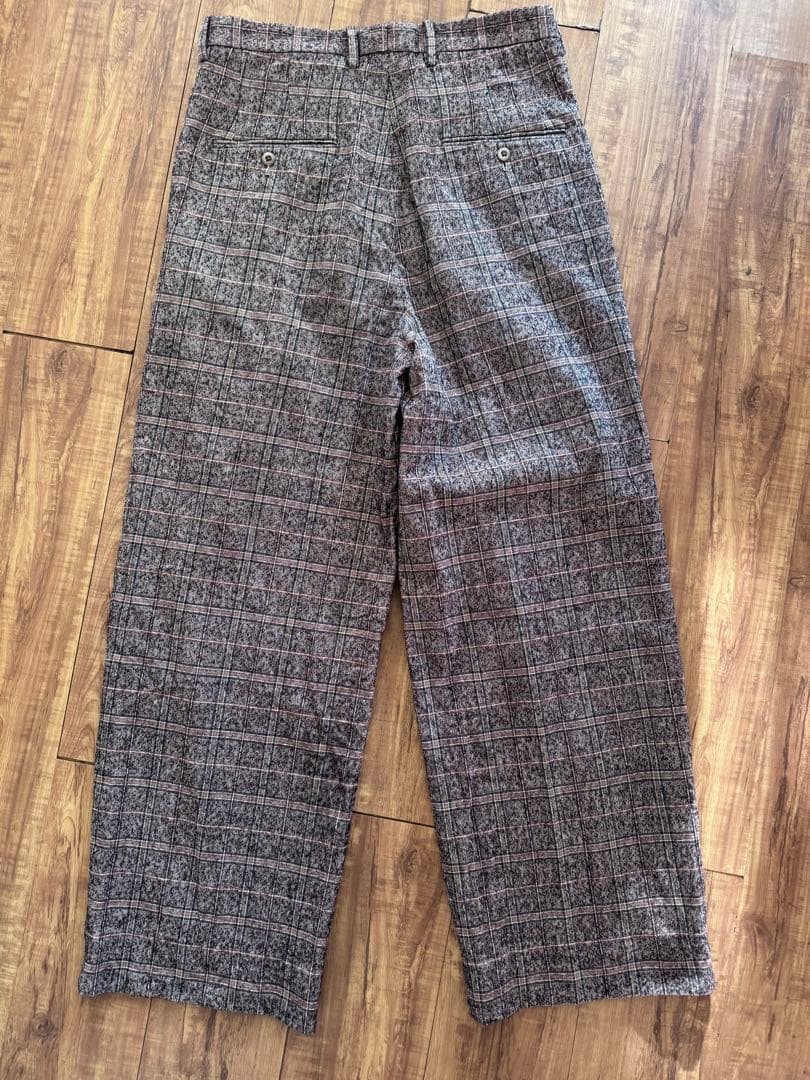 m's braque【エムズ ブラック】　TUCKED WIDE PANTS