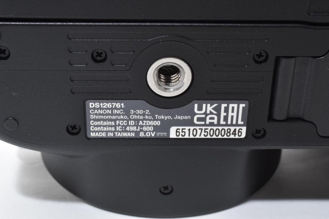 ほぼ新品 Canon EOS Kiss X10 ボディ S数107回 1413